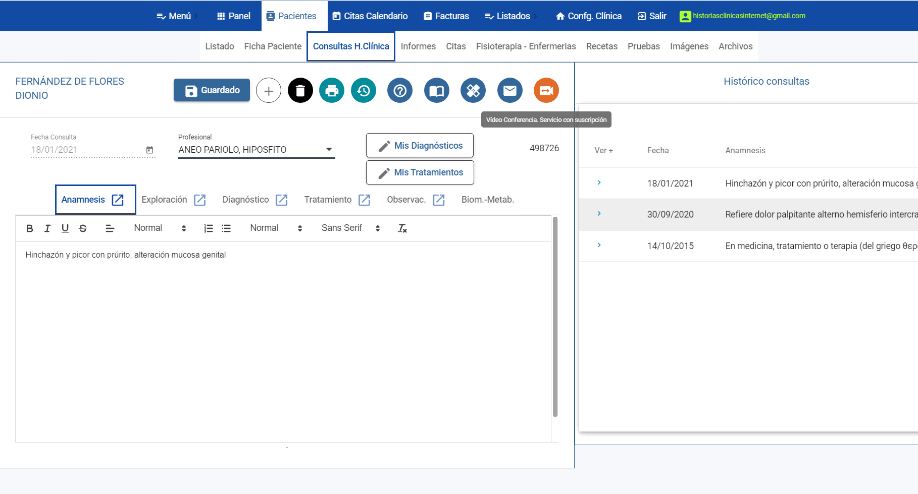 Consulta médica historia clínica con vídeo conferencia y email